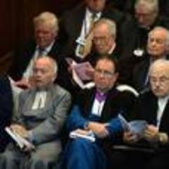 Church of Scotland votes to allow gay men and women to become ministers
