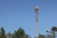 Supreme Court says local governments can't hold up cell tower buildouts