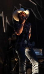 Darius Rucker Rocks at Verizon Wireless Amphitheatre